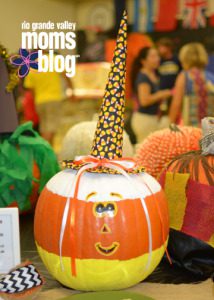 Pumpkin-Decorating-Candy-Corn