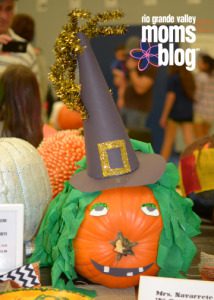 Pumpkin-Decorating-Witch