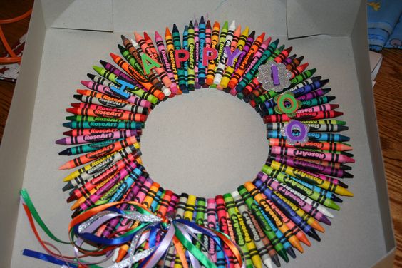 100 Days of School Crayon Wreath